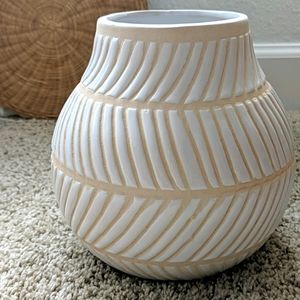 Ceramic geometric vase